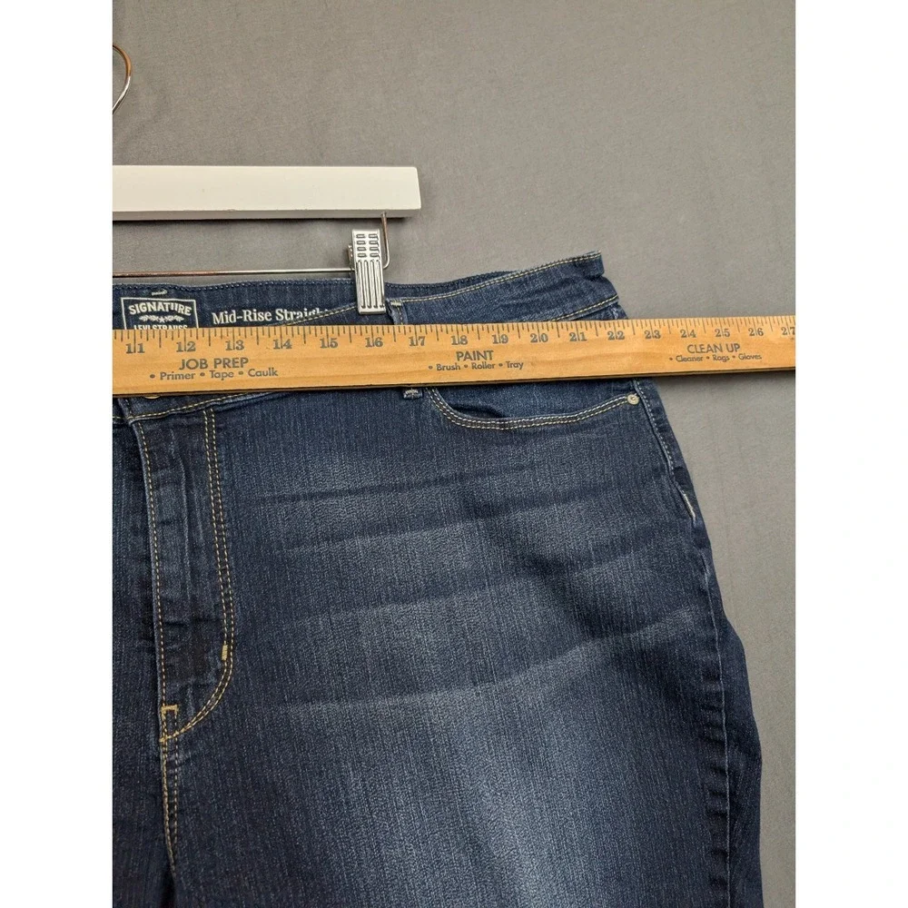 Levi‎ Strauss Signature Women's Mid Rise Straight Jeans Size 26 M 38 X 32